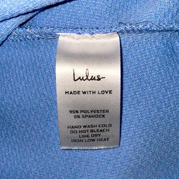 NWT.  Lulus Pleated sleeveless dress.  Size S. - Picture 6 of 6